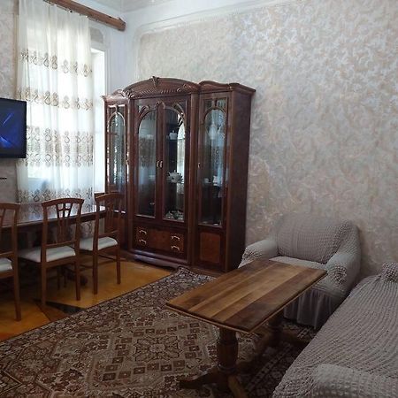 Appartamento Centr Flat Tashkent Esterno foto