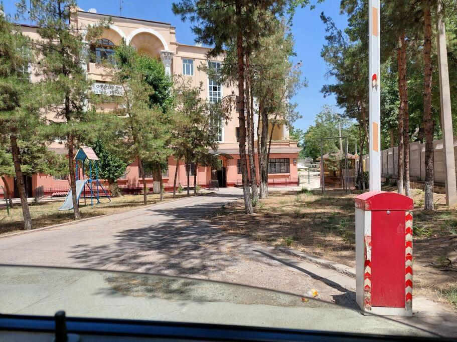 Appartamento Centr Flat Tashkent Esterno foto