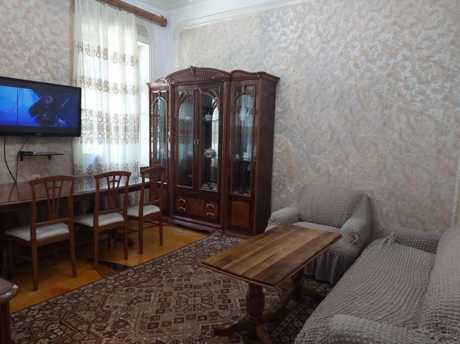Appartamento Centr Flat Tashkent Esterno foto